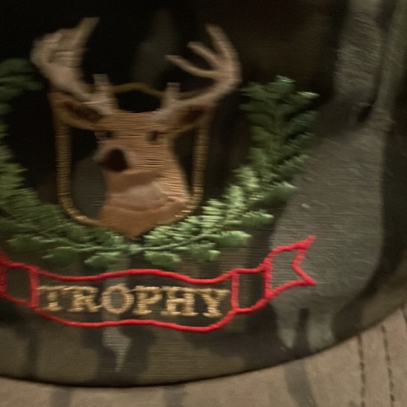 Camo Hat, Trophy - Picture 2 of 4